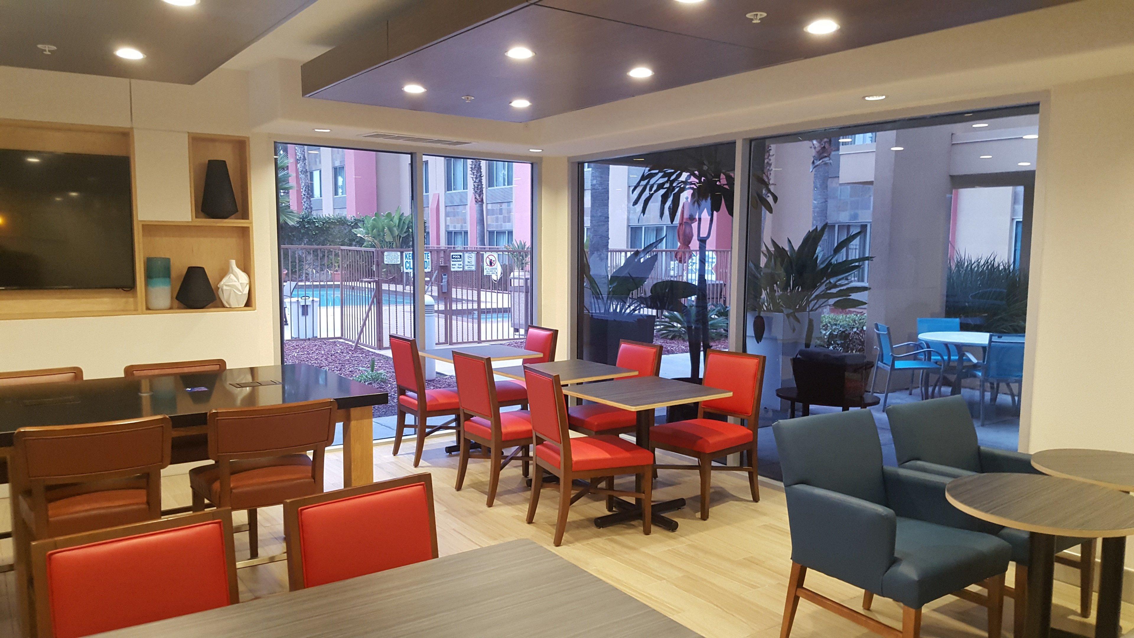 Holiday Inn Express Fremont - Milpitas Central By Ihg Exterior foto