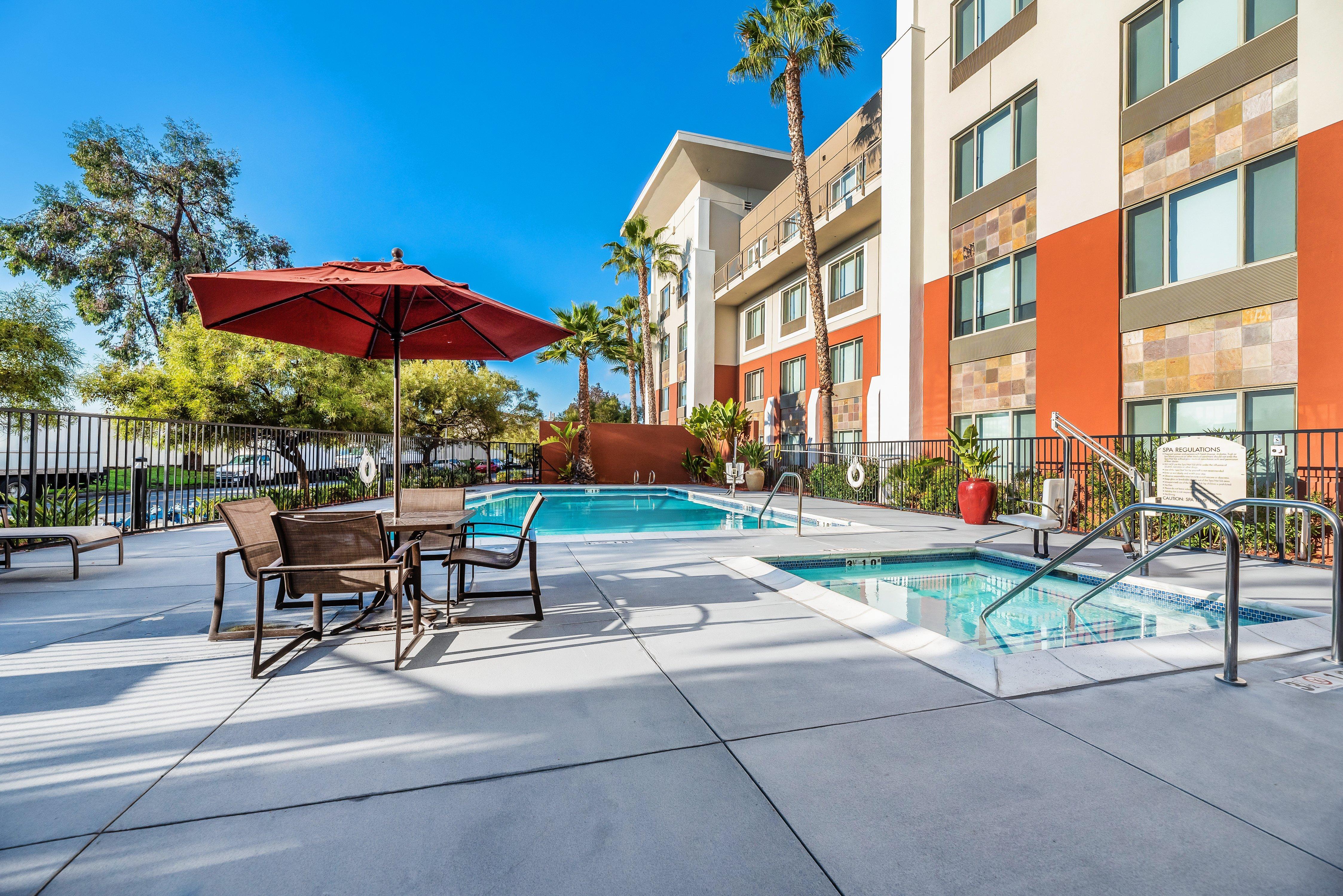 Holiday Inn Express Fremont - Milpitas Central By Ihg Exterior foto